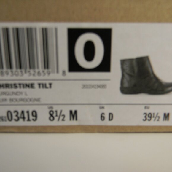 NIB Womens Clarks Christine Tilt Brown Leather Upper Boots Size 8.5M - Picture 10 of 10